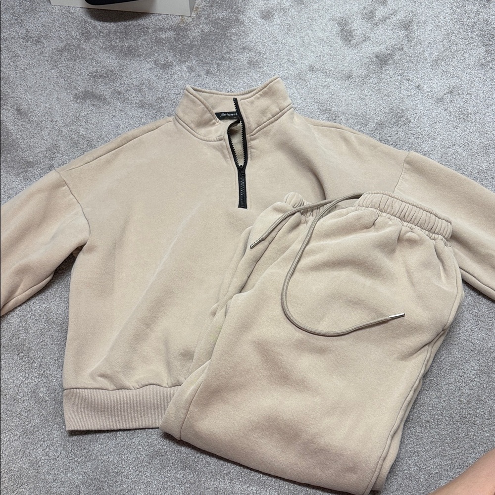 Amazon Essentials Women’s Tan Sweat Suit